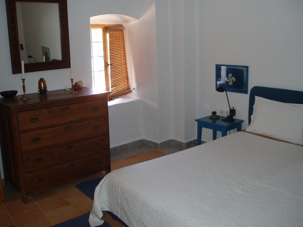 Τhe White Houses Makry Gialos  Room photo